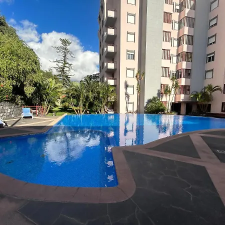 In Town View شقة *