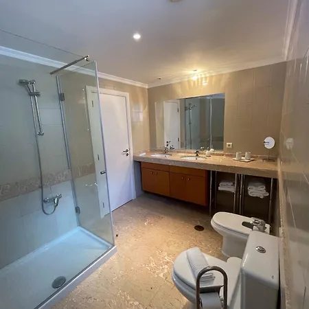 In Town View فونشال